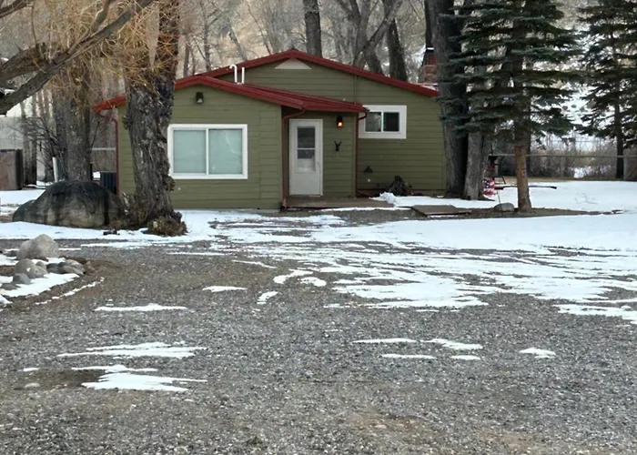 Lodge Chinook Winds