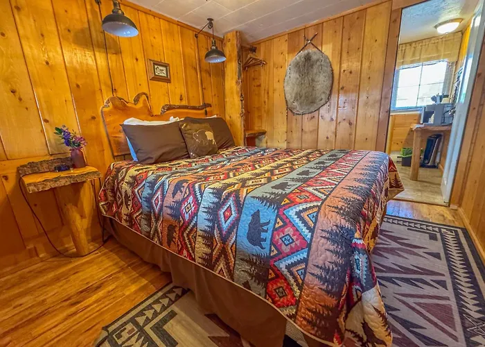 Lodge Chinook Winds *