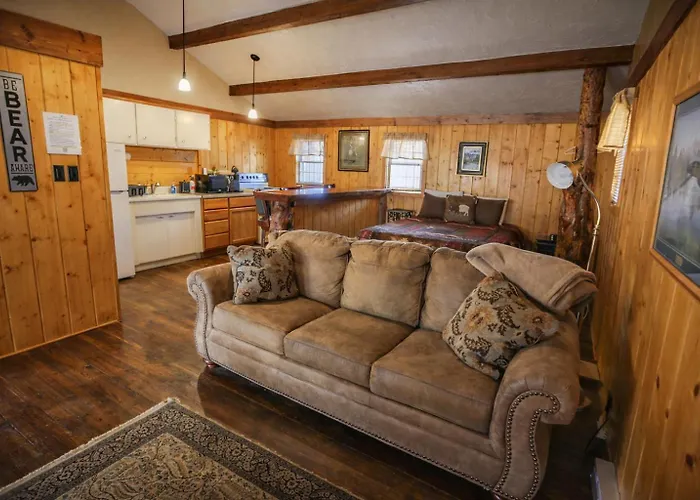 Lodge Chinook Winds *