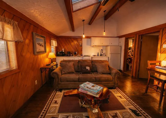 Lodge Chinook Winds *