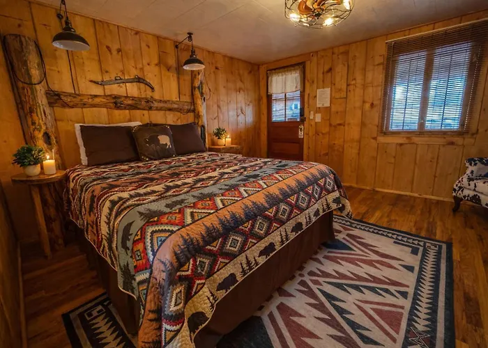 Lodge Chinook Winds